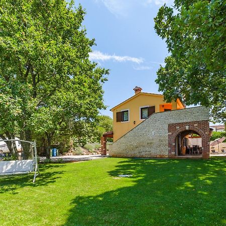 Villa Hrast Bacva Višnjan Exterior foto