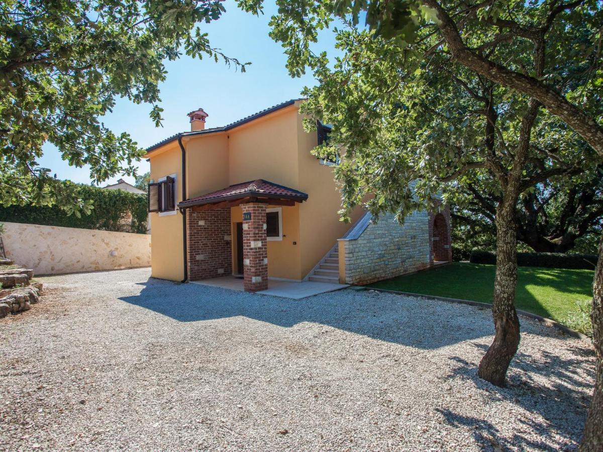 Villa Hrast Bacva Višnjan Exterior foto