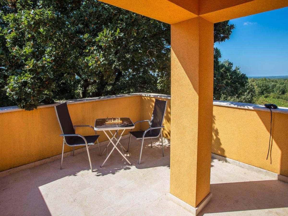 Villa Hrast Bacva Višnjan Exterior foto