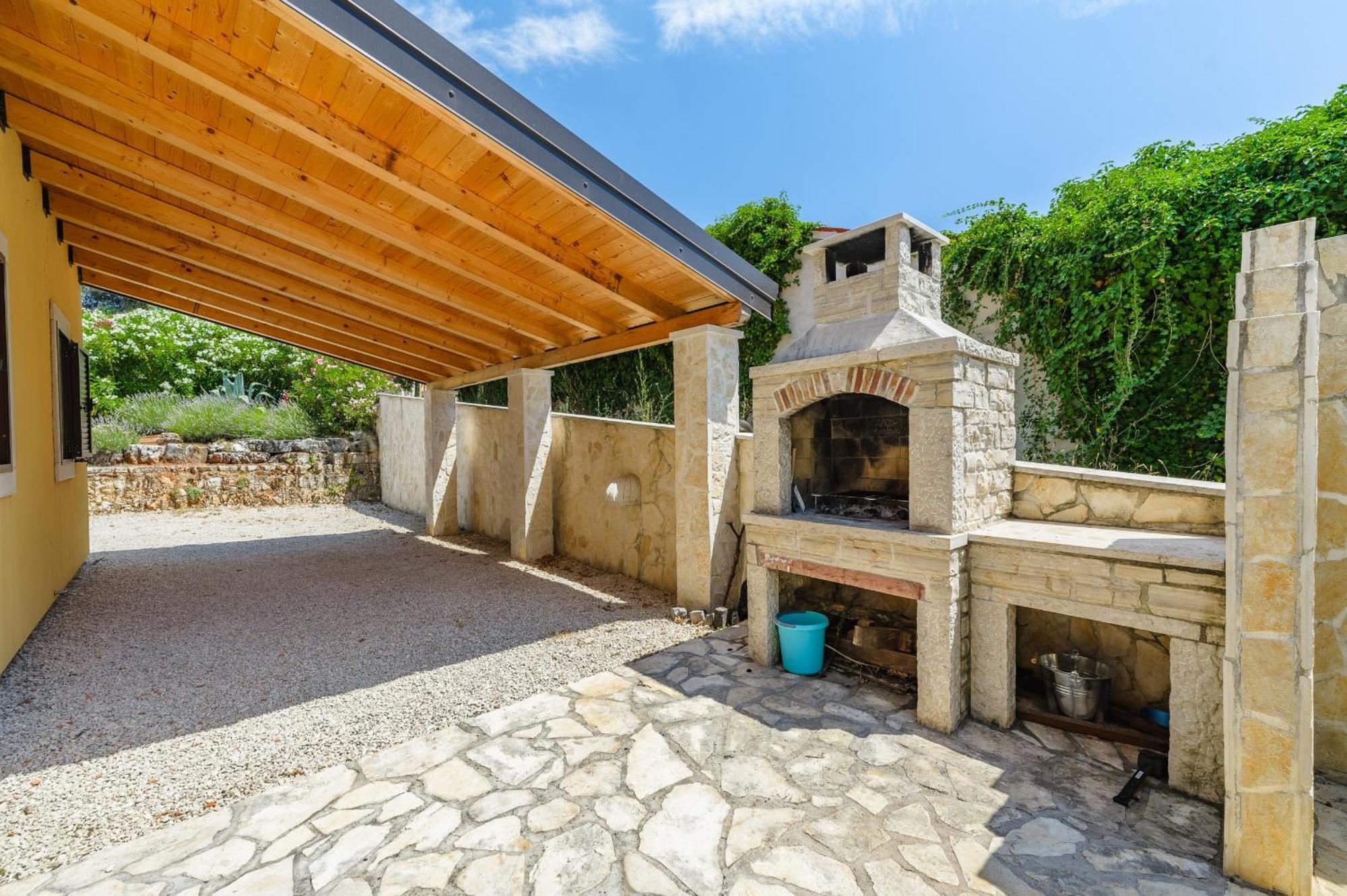 Villa Hrast Bacva Višnjan Exterior foto