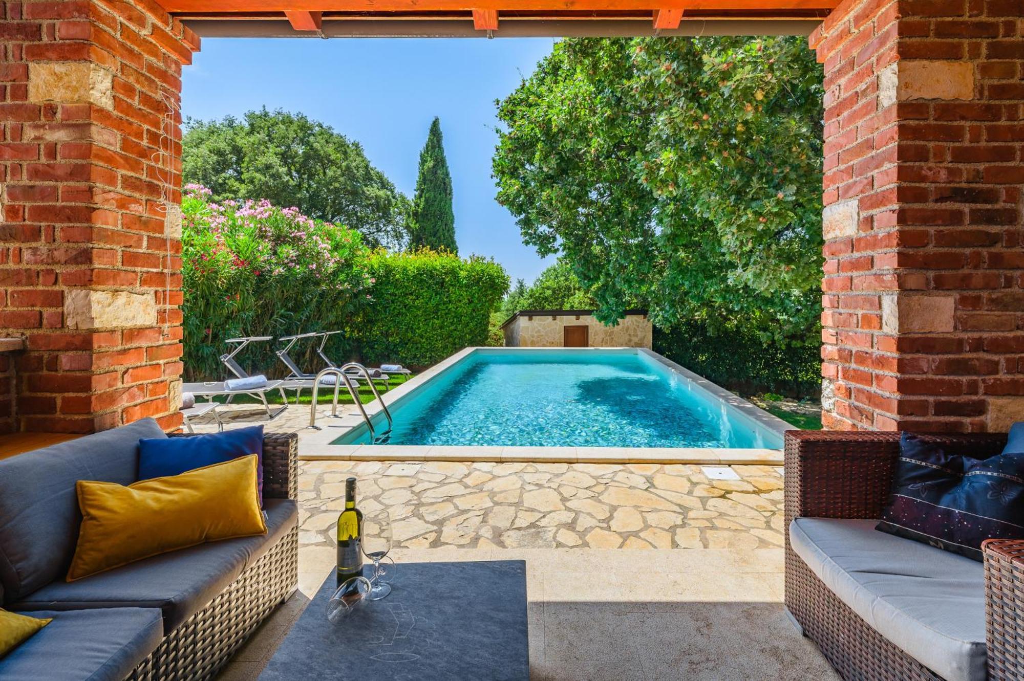 Villa Hrast Bacva Višnjan Exterior foto