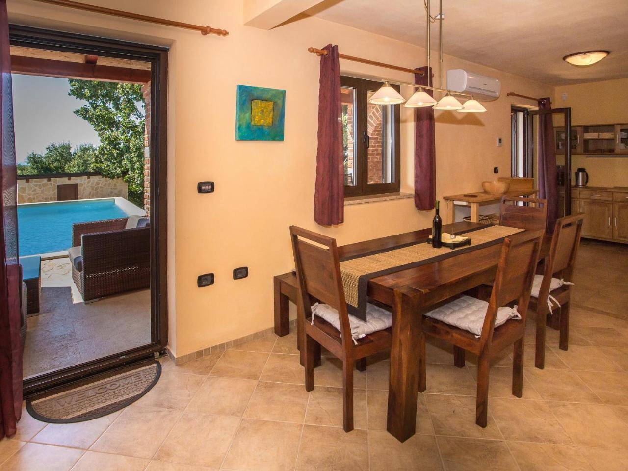 Villa Hrast Bacva Višnjan Exterior foto